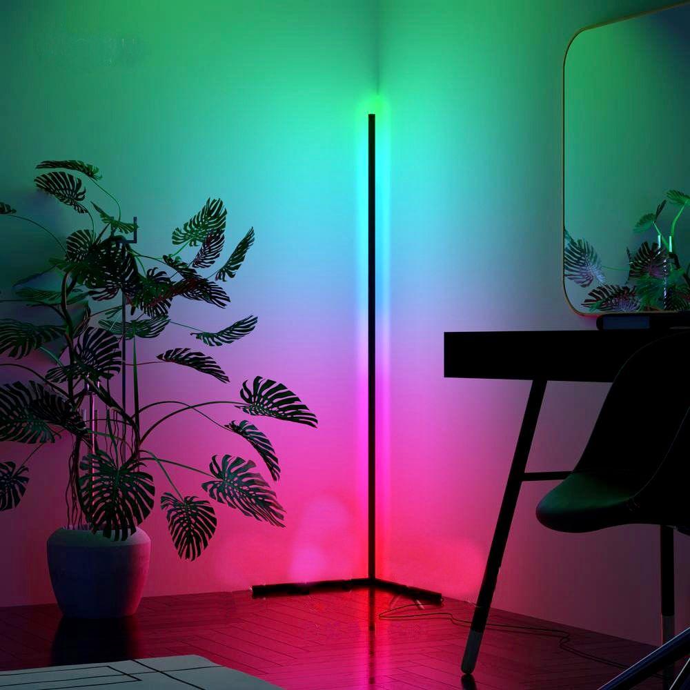 Stilingas pastatomas šviestuvas