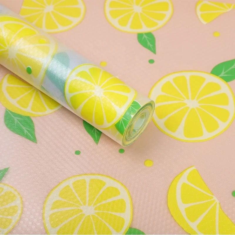 Karpomas stalčių kilimėlis