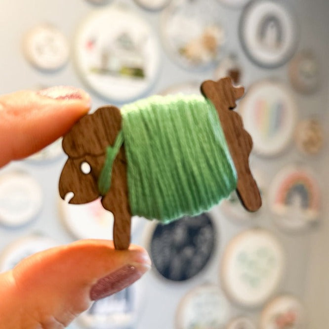 Medinių siūlų ričių rinkinys