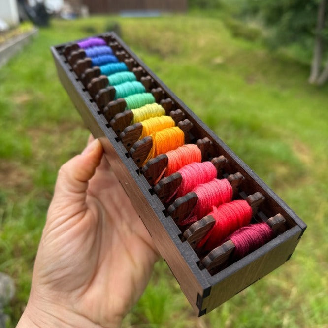 Medinių siūlų ričių rinkinys