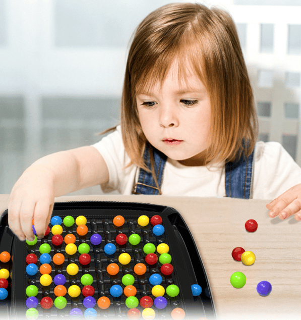 Spalvotų rutuliukų žaidimas