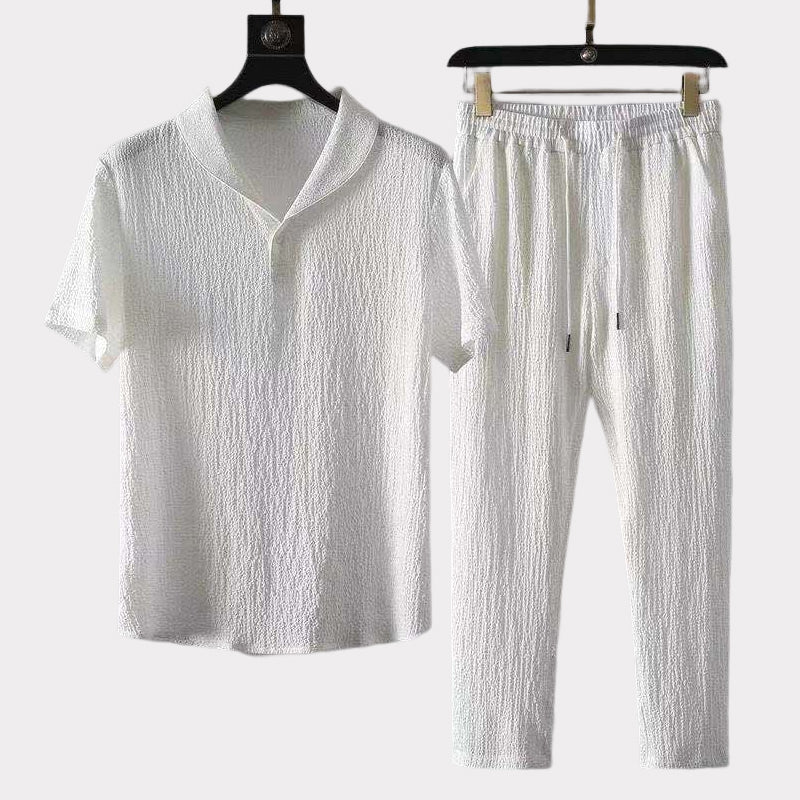 Laisvalaikio kostiumėlis vyrams