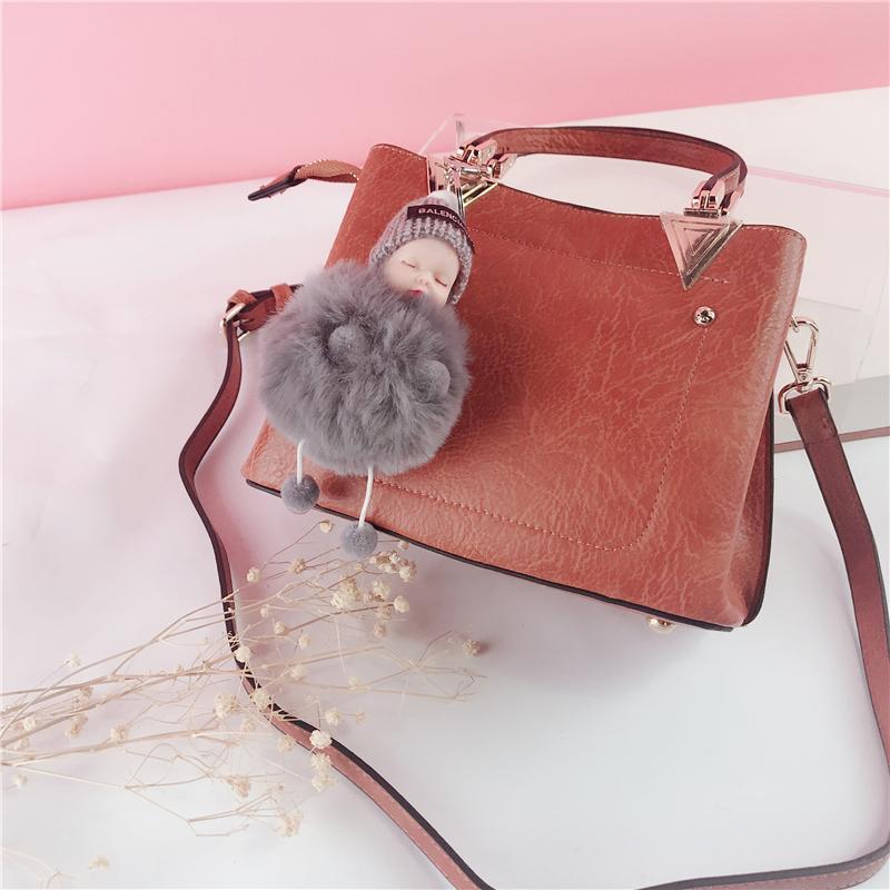 Pakabukas - "Miegančioji lėlė"