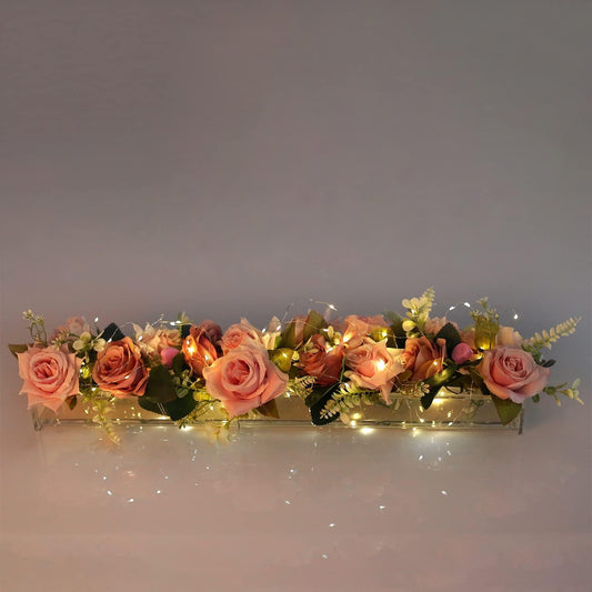 Skaidri vaza gėlių kompozicijoms