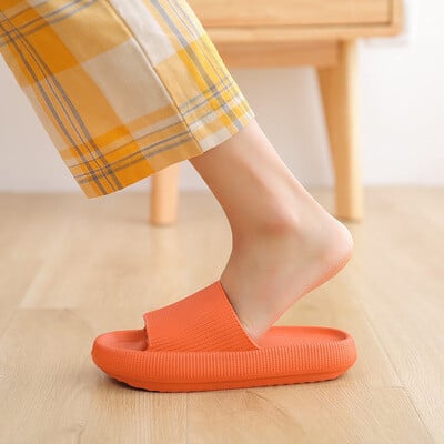 Minkšti sandalai storu padu, unisex