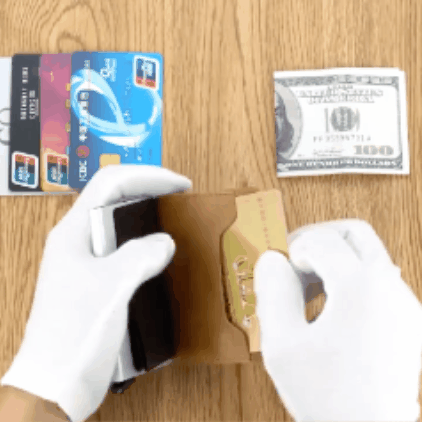 Išskleidžiama piniginė su RFID apsauga