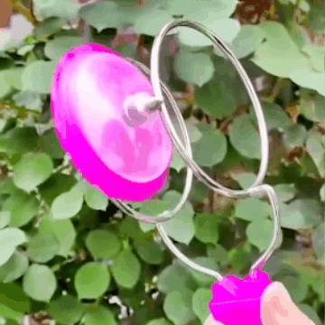 Besisukantis žaislas