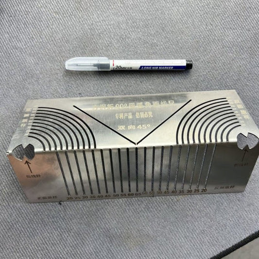 Kampų pjovimui skirtas matavimo įrankis