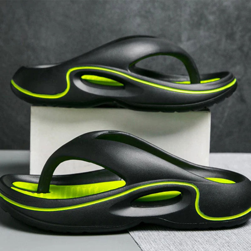 Madingos neslidžios šlepetės