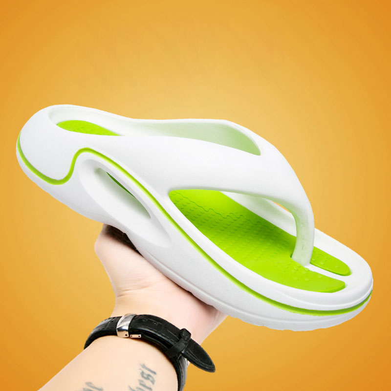 Madingos neslidžios šlepetės