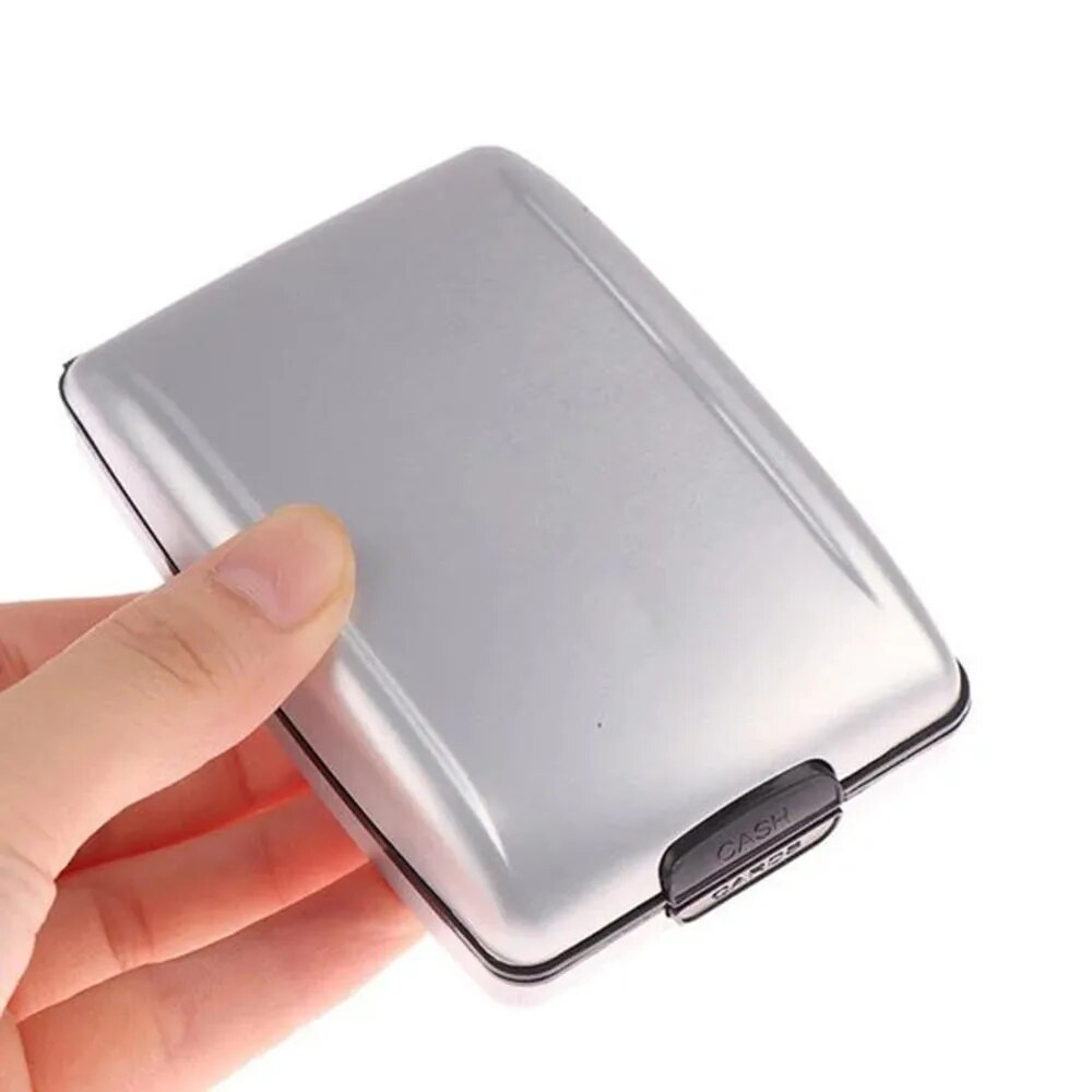 Metalinė piniginė su RFID apsauga